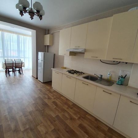 Яровиця.Промінь Lutsk Ngoại thất bức ảnh